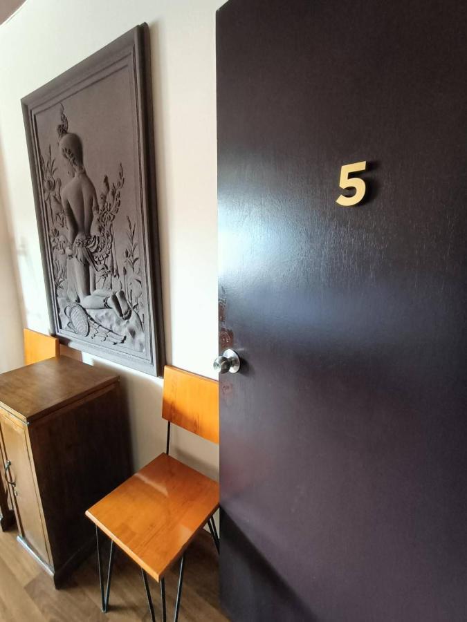 Soft Night Barzaar Hostel Chiang Mai Exterior photo