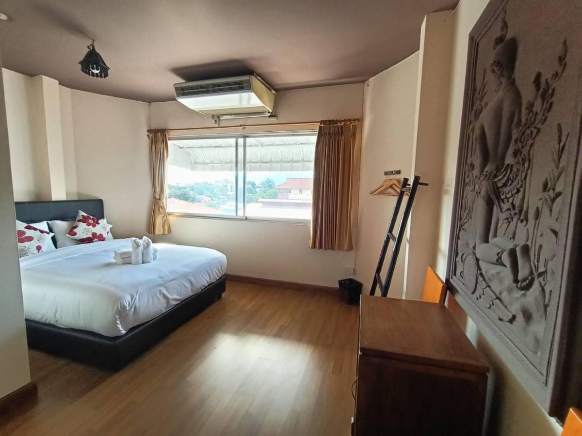 Soft Night Barzaar Hostel Chiang Mai Exterior photo