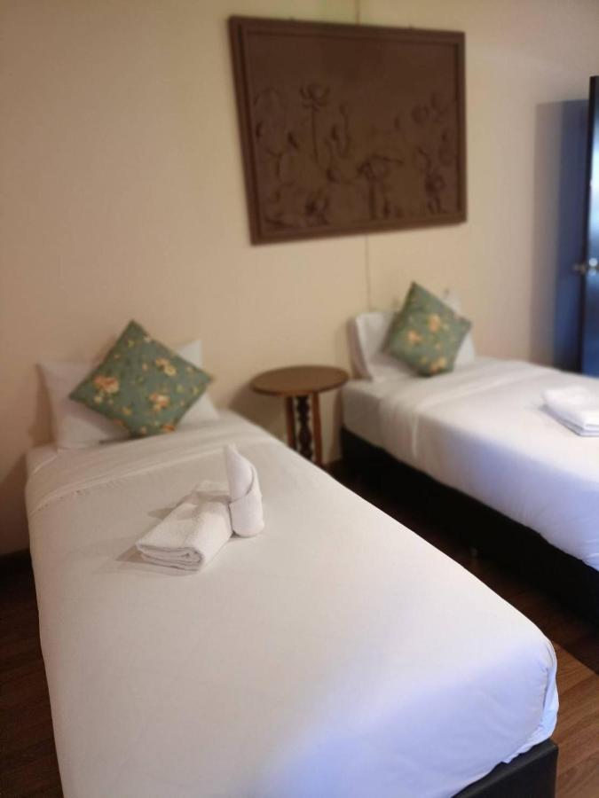 Soft Night Barzaar Hostel Chiang Mai Exterior photo