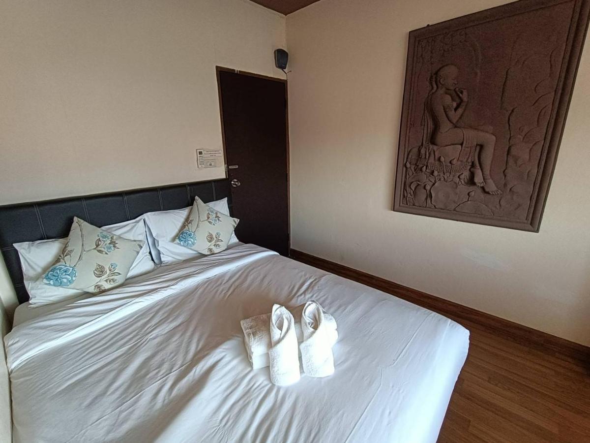 Soft Night Barzaar Hostel Chiang Mai Exterior photo